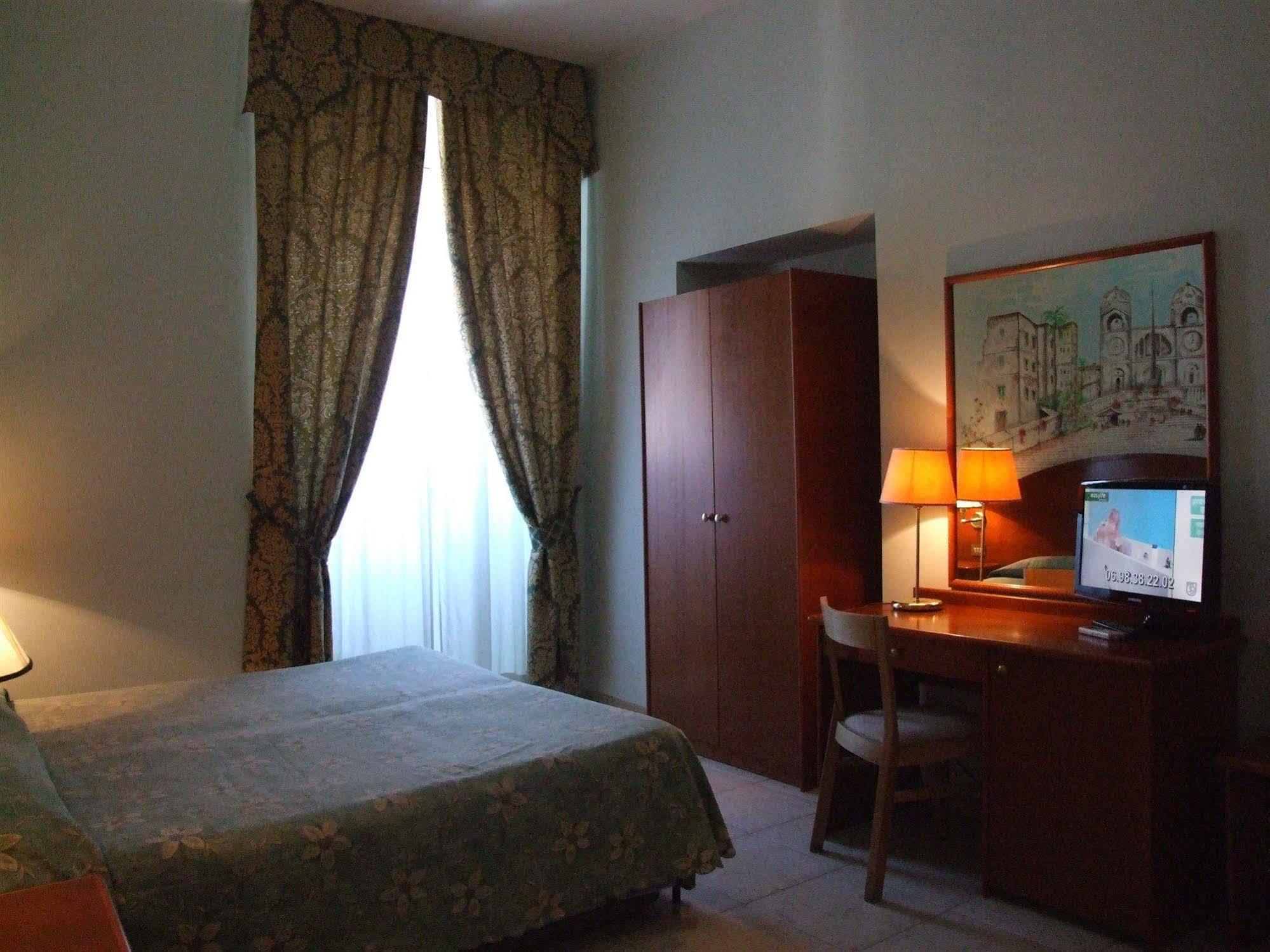 Nazional Rooms Rome Luaran gambar